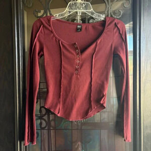 burgundy longsleeve top